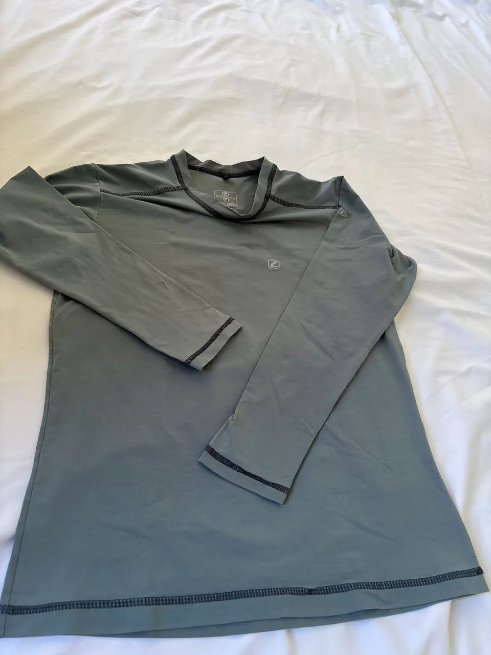Blusa nova UV