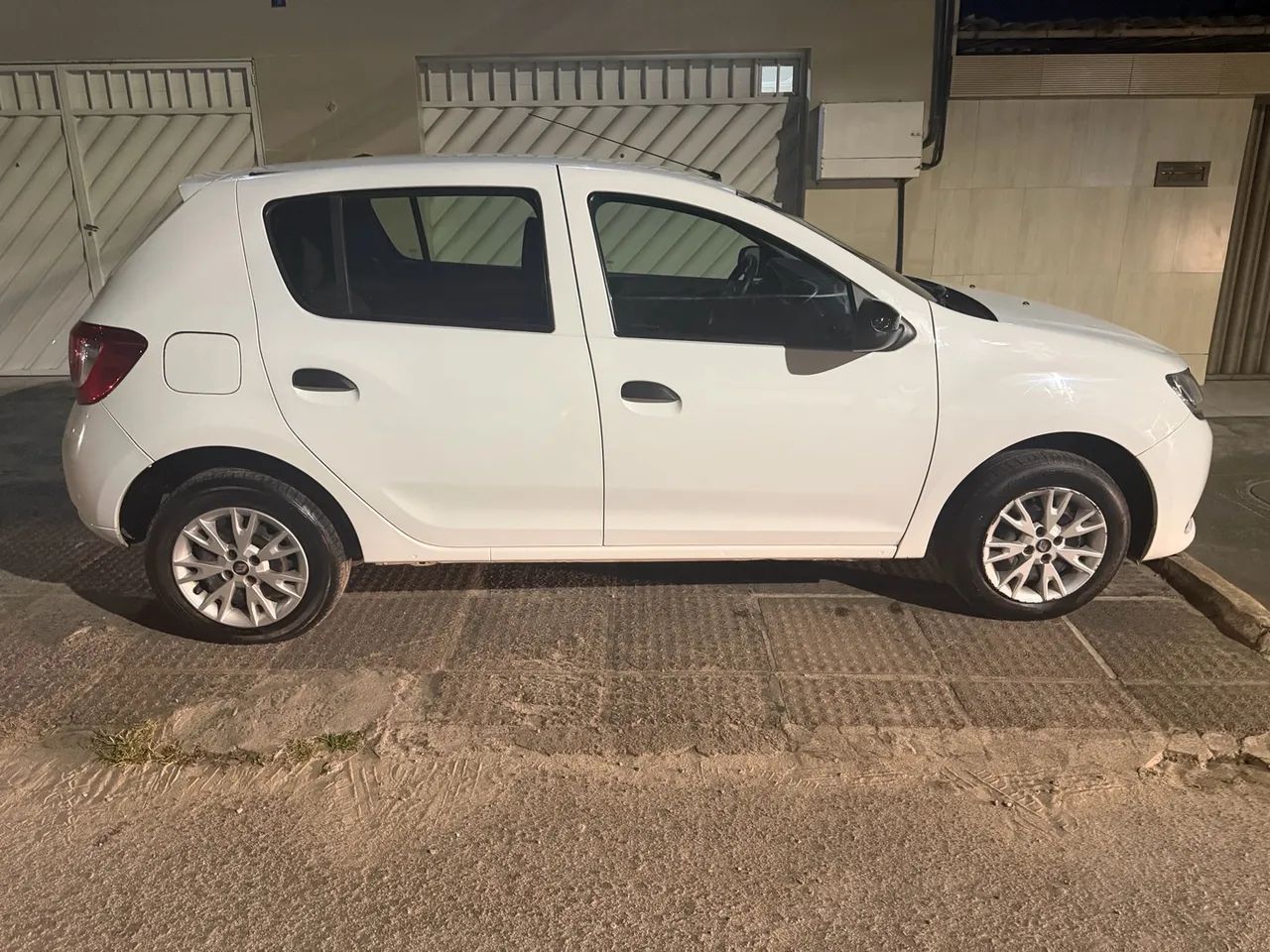 Sandero 1.0 2019 - Foto 4