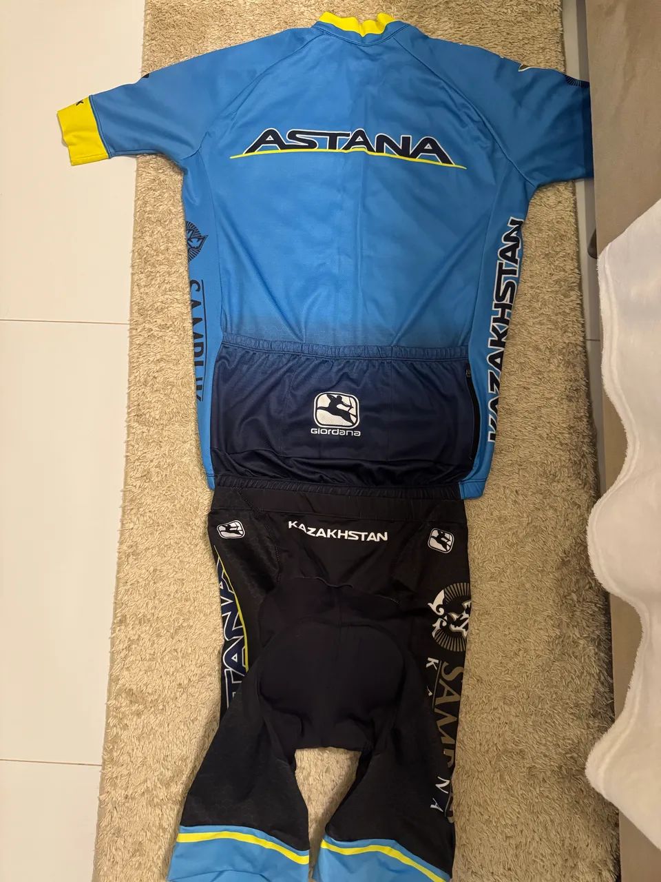 CONJUNTO CICLISTA 