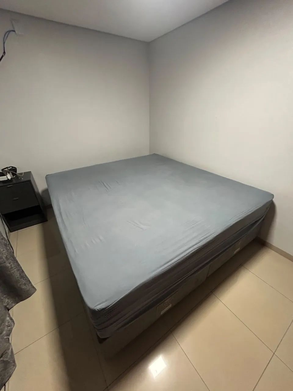 CAMA E COLCHÃO KING SIZE