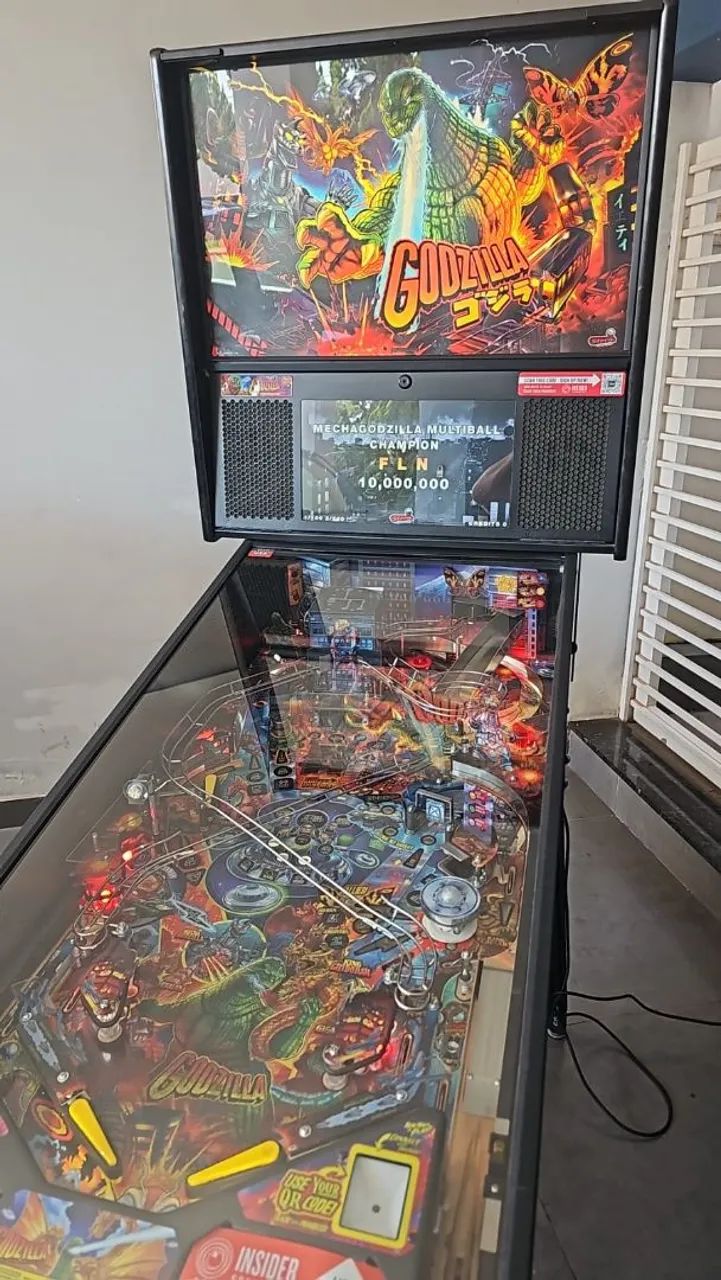 Pinball Stern Godzilla Pro