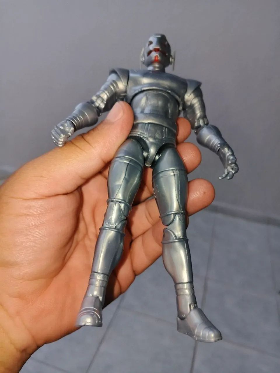 ULTRON MARVEL LEGENDS  - Foto 4