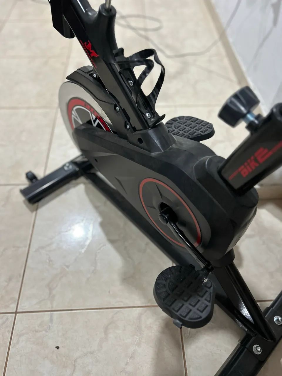 Bicicleta Ergométrica Spinning - Foto 4