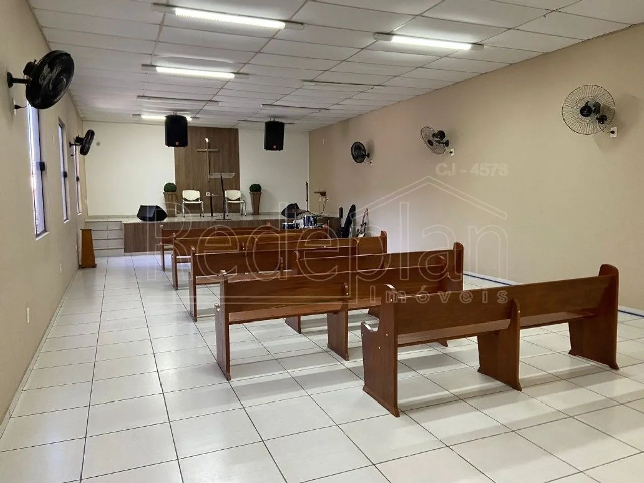Espaço Comercial na Colônia em Barra Mansa!