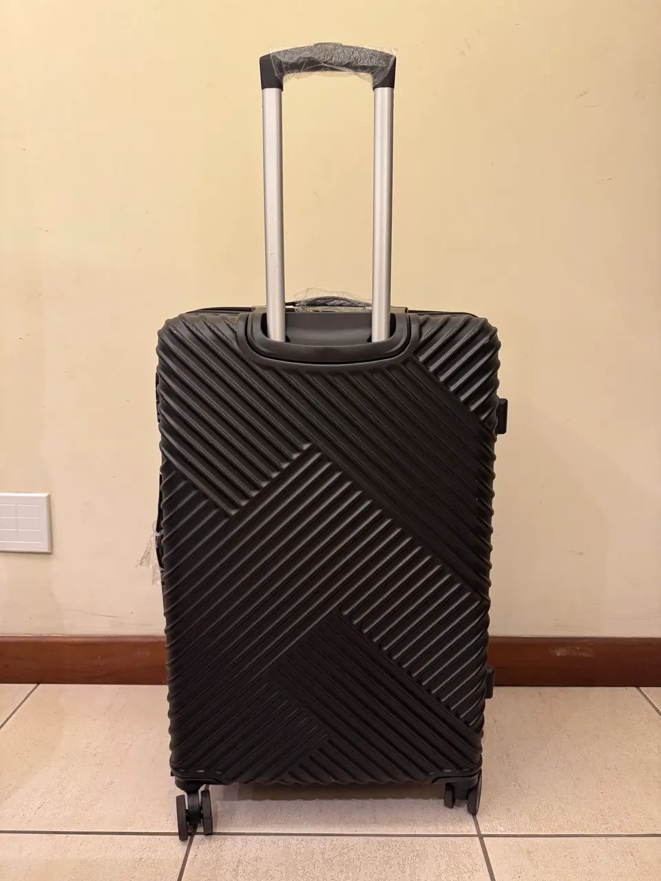 Mala 23 kg- Ellus - 66 x 46 x 30  - Foto 2