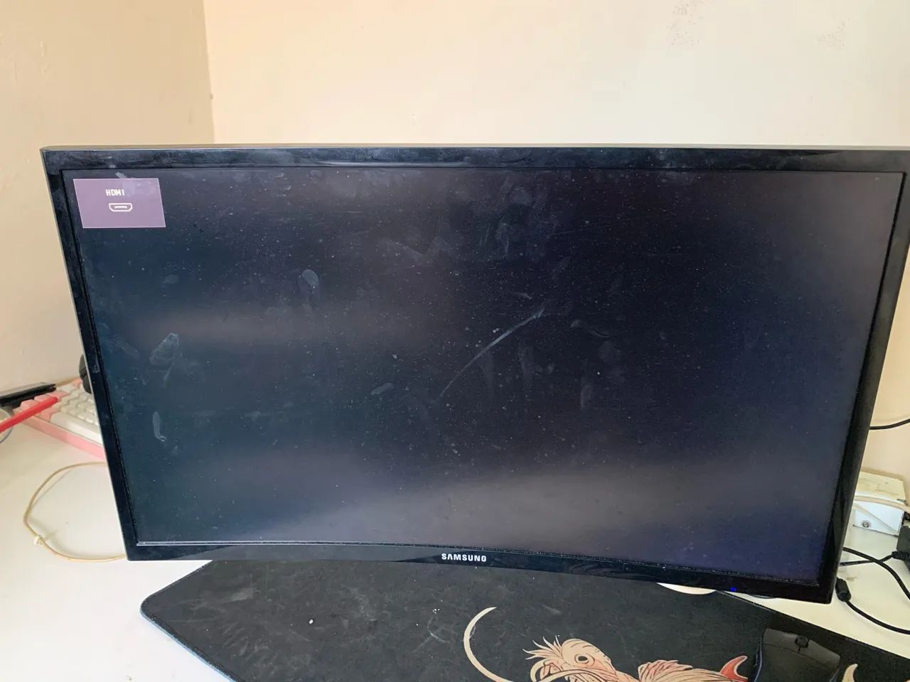 Monitor Samsung 24  funcionando Curvo Full HD - Foto 4