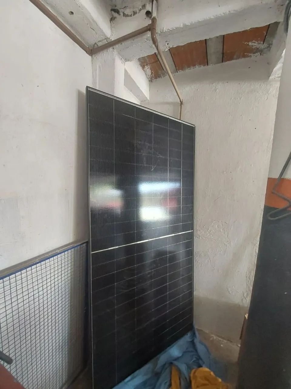 Placa solar de 585W 