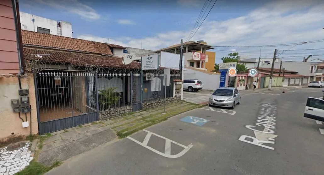 Ponto Comercial em Laranjeiras, com 5 dormitórios, 4 banheiros