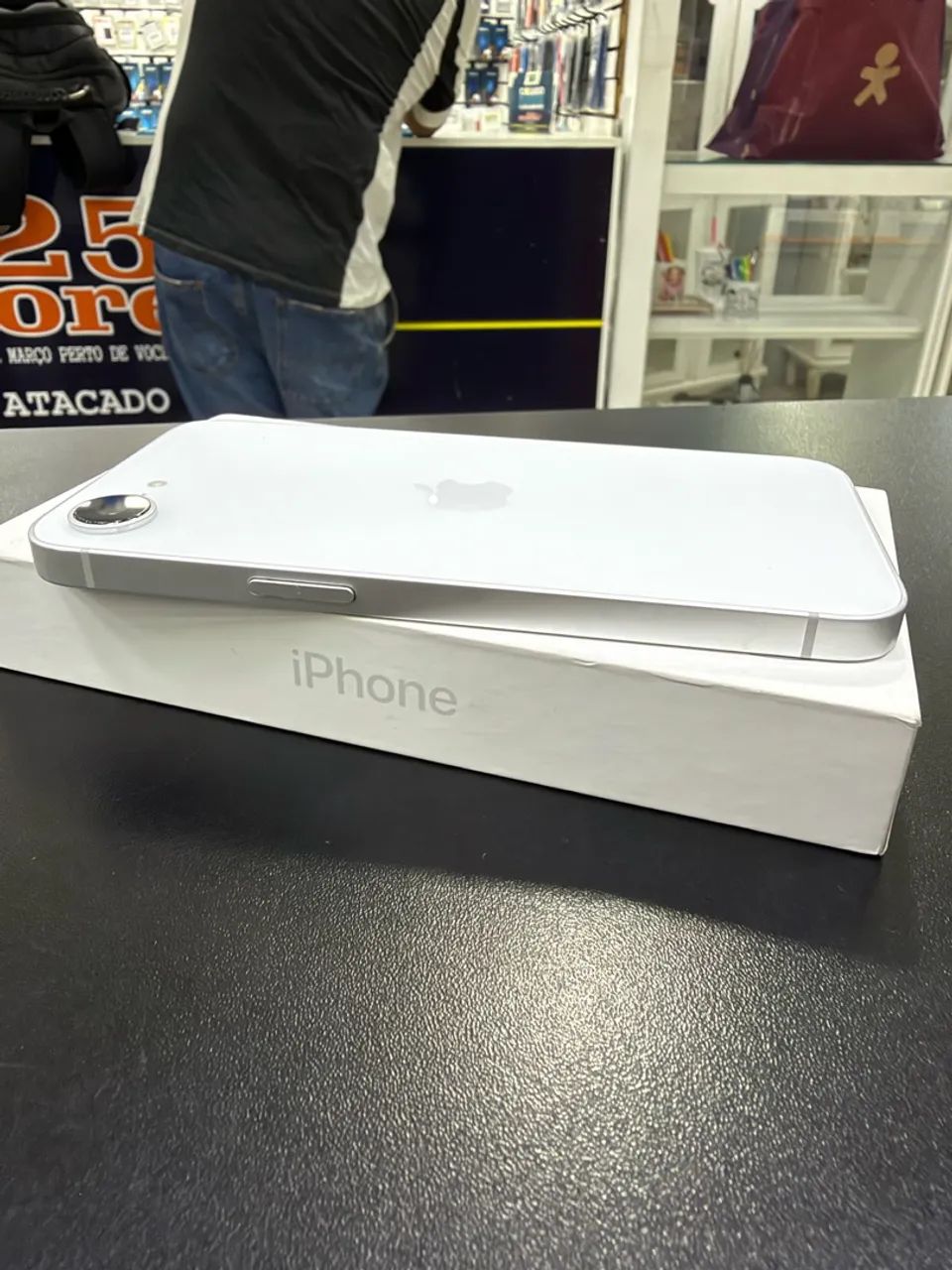iPhone 16E  - Foto 5