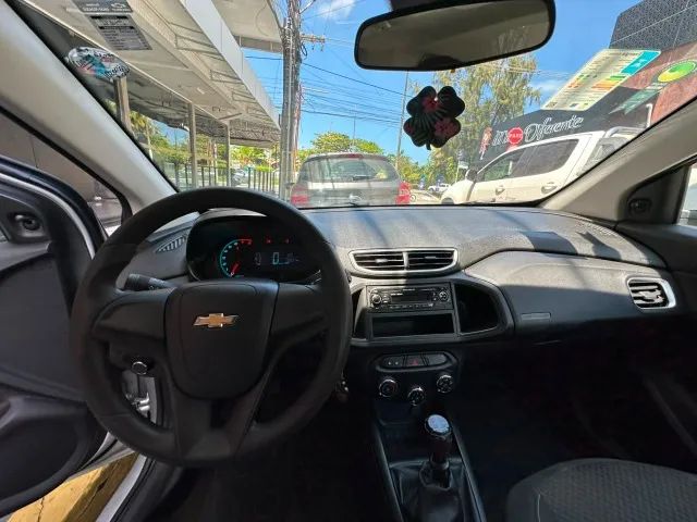 Chevrolet Onix Hatch LT 1.0 8V Flex Mec. 4P 2017 - Foto 3