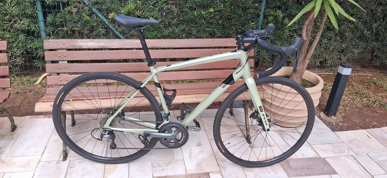 Bicicleta Felt VR 40 Tiagra Disc Hidraulic
