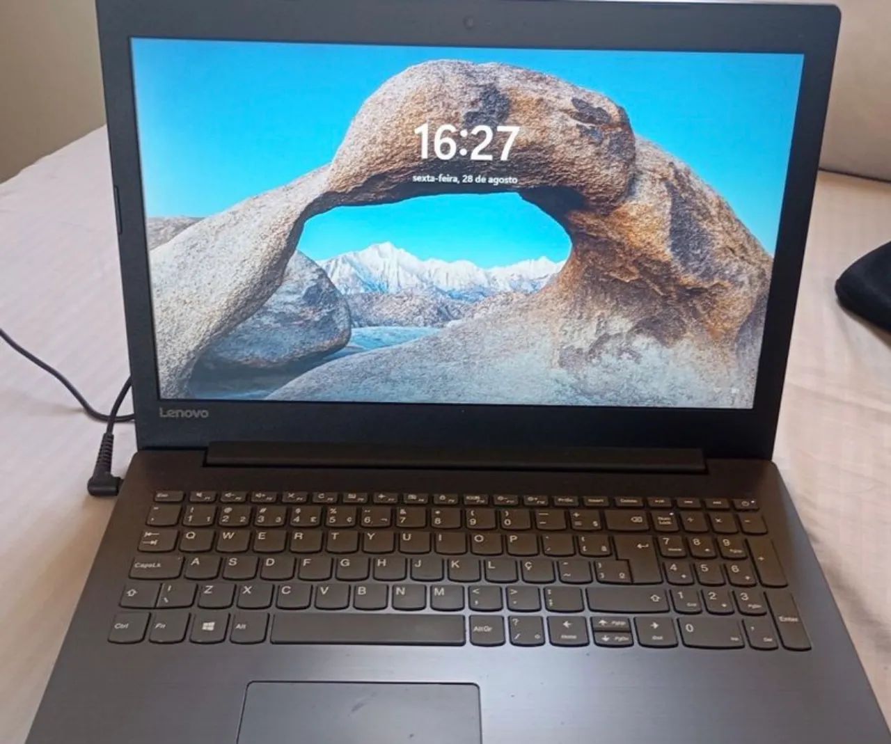 Notebook Lenovo B330 i3 6 geração15.6