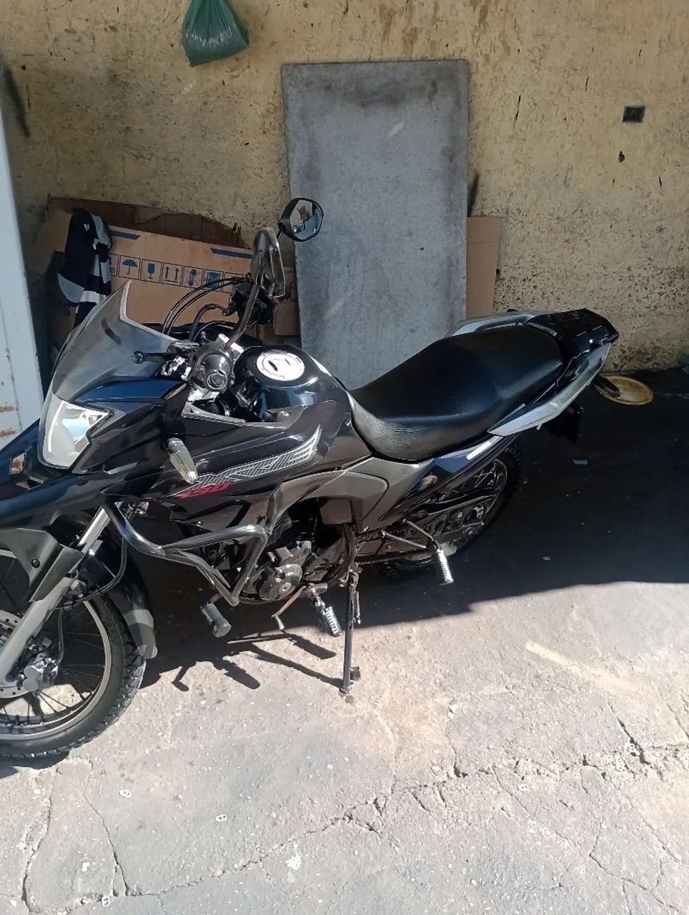 XRE 190 Preta  - Foto 2