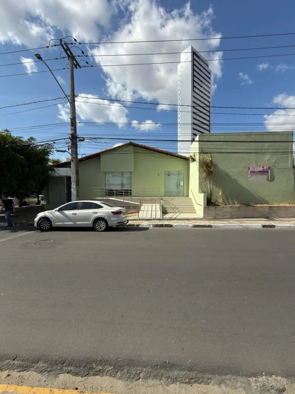 Ponto comercial no universitário com 420 metros 