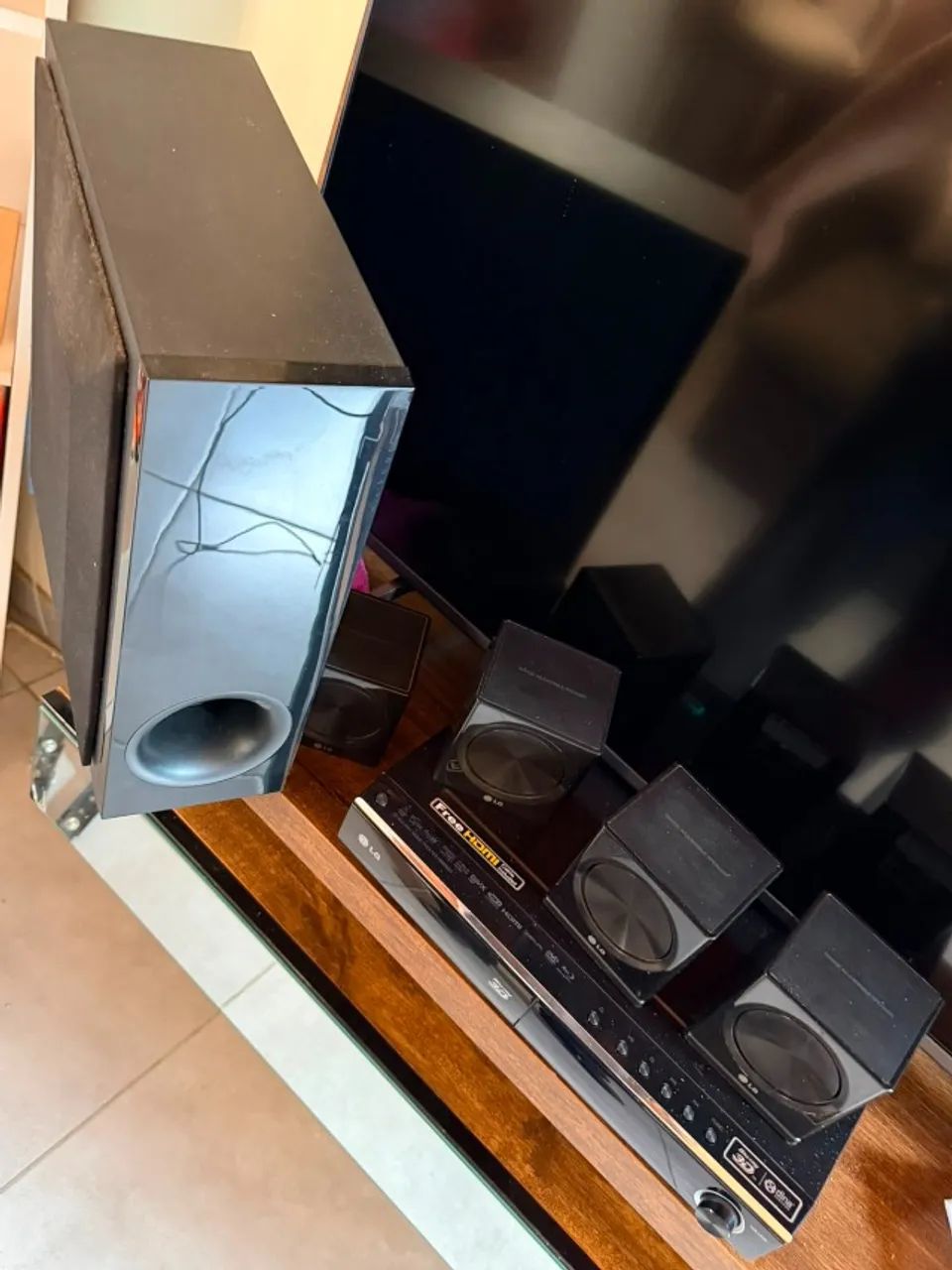 Home theater Blu Ray LG HB806SV  850W RMS - Foto 2