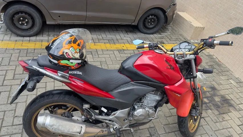 Vendo moto cb300  - Foto 2