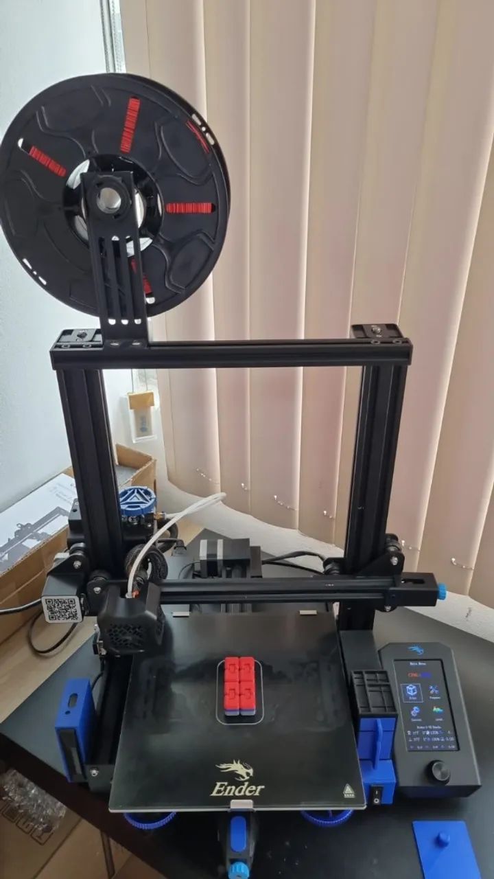 Impressora 3D Ender 3 V2 com Muuitos Upgrades - Foto 3