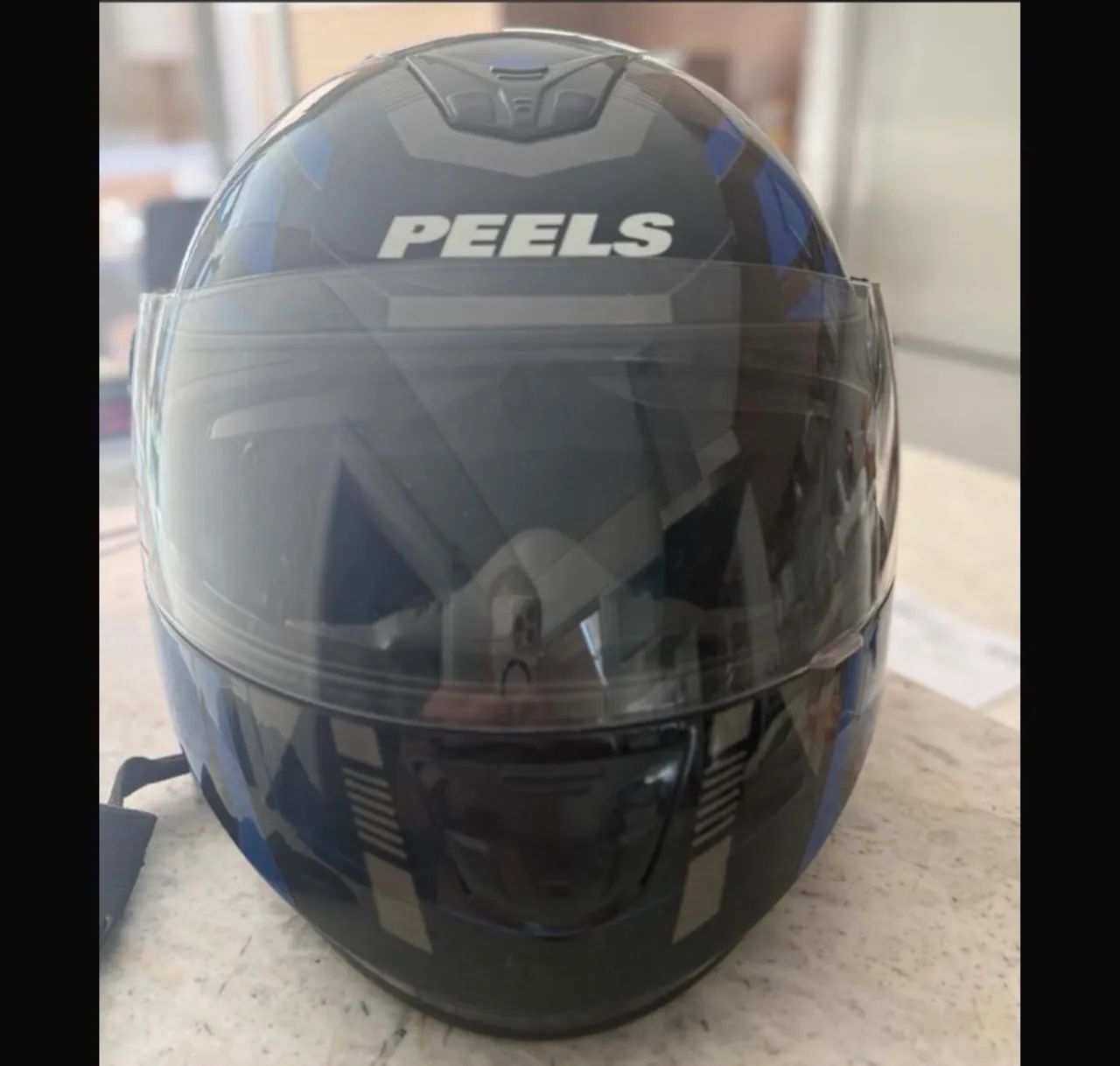 Capacete tamanho grande usado pouco tempo de uso 