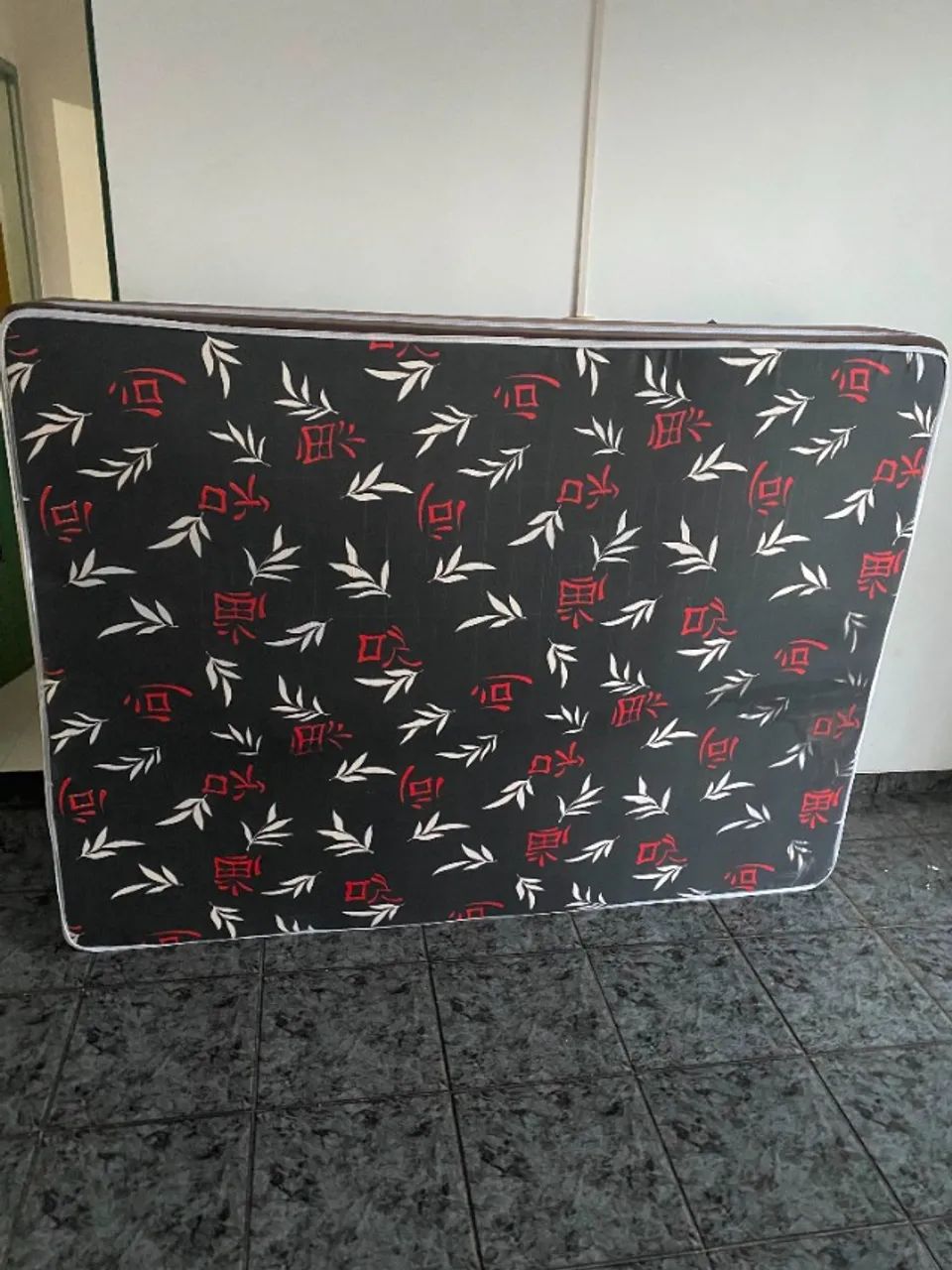 Vendo cama box casal