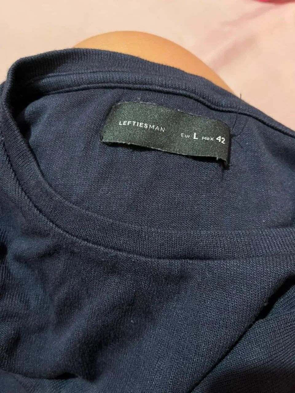 Camiseta azul tam 42 leftiesman  - Foto 2