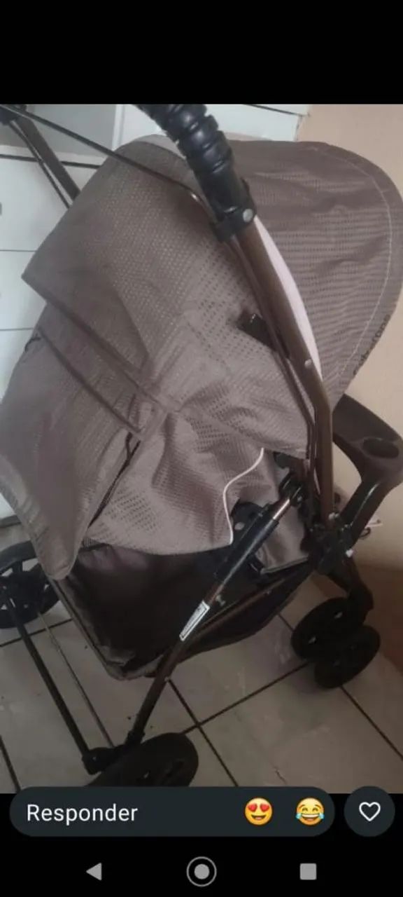 Vendo esse carrinho de passeio p bebê da Galzerano  - Foto 2