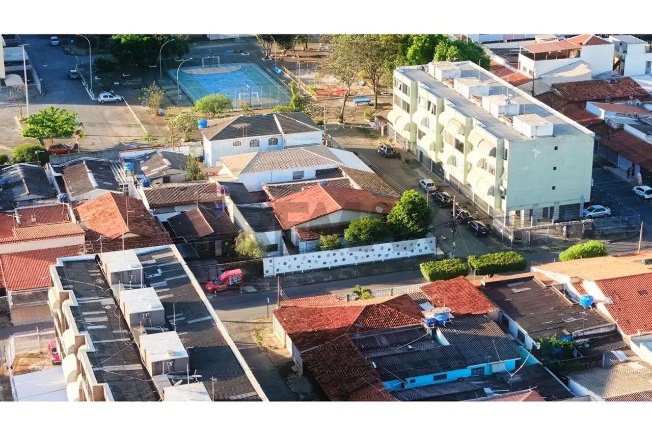 Casa térrea de esquina 3 quartos de 200m² Guará I - Foto 2
