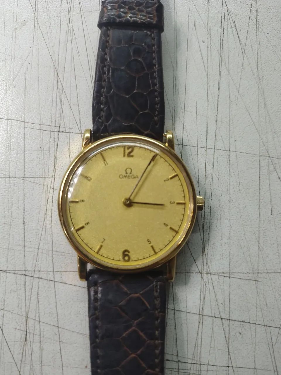 Relógio Omega antigo impecável 