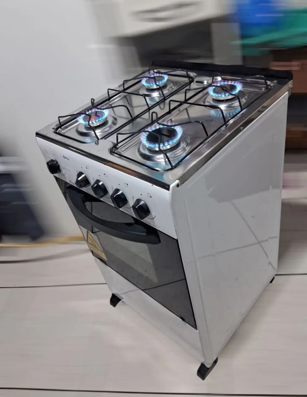 Fogão ótimo ta excelente lê a descrição 