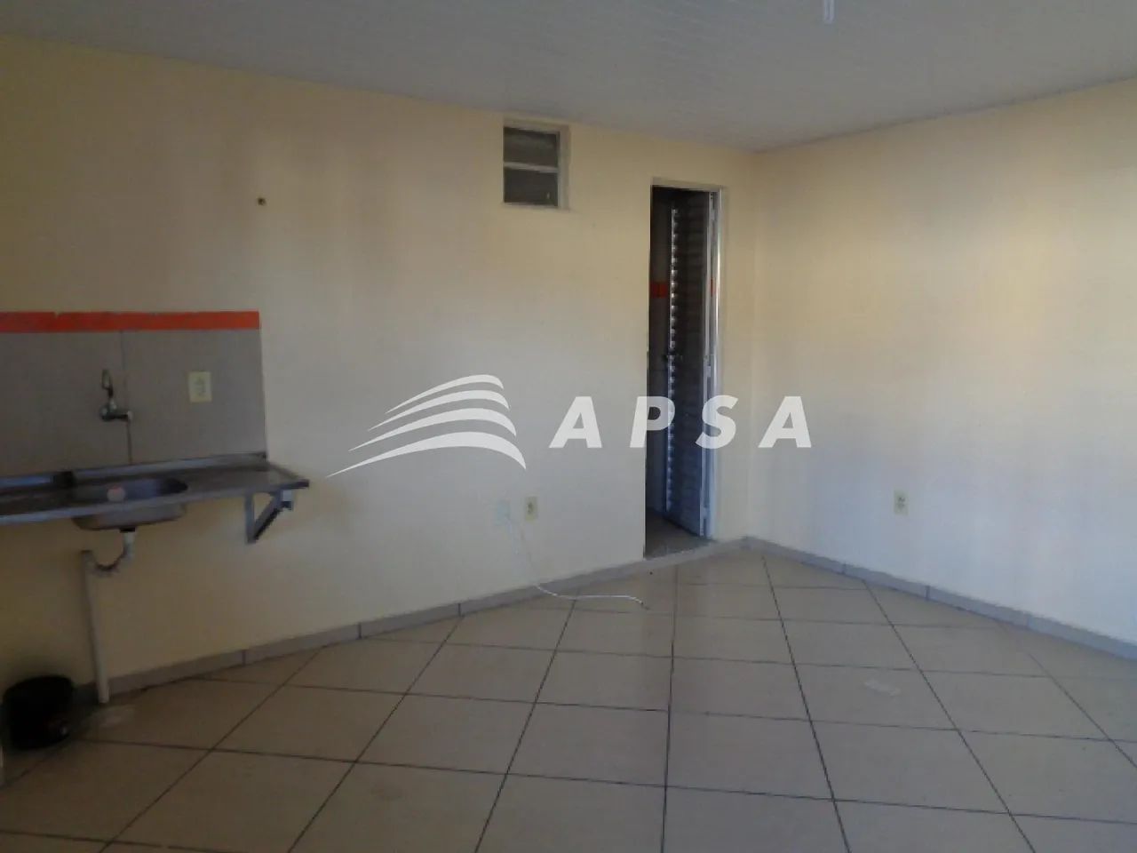 APTO TIPO KITINETE COM SALA E BANHEIRO PROX. A 13 DE MAIO - Foto 3