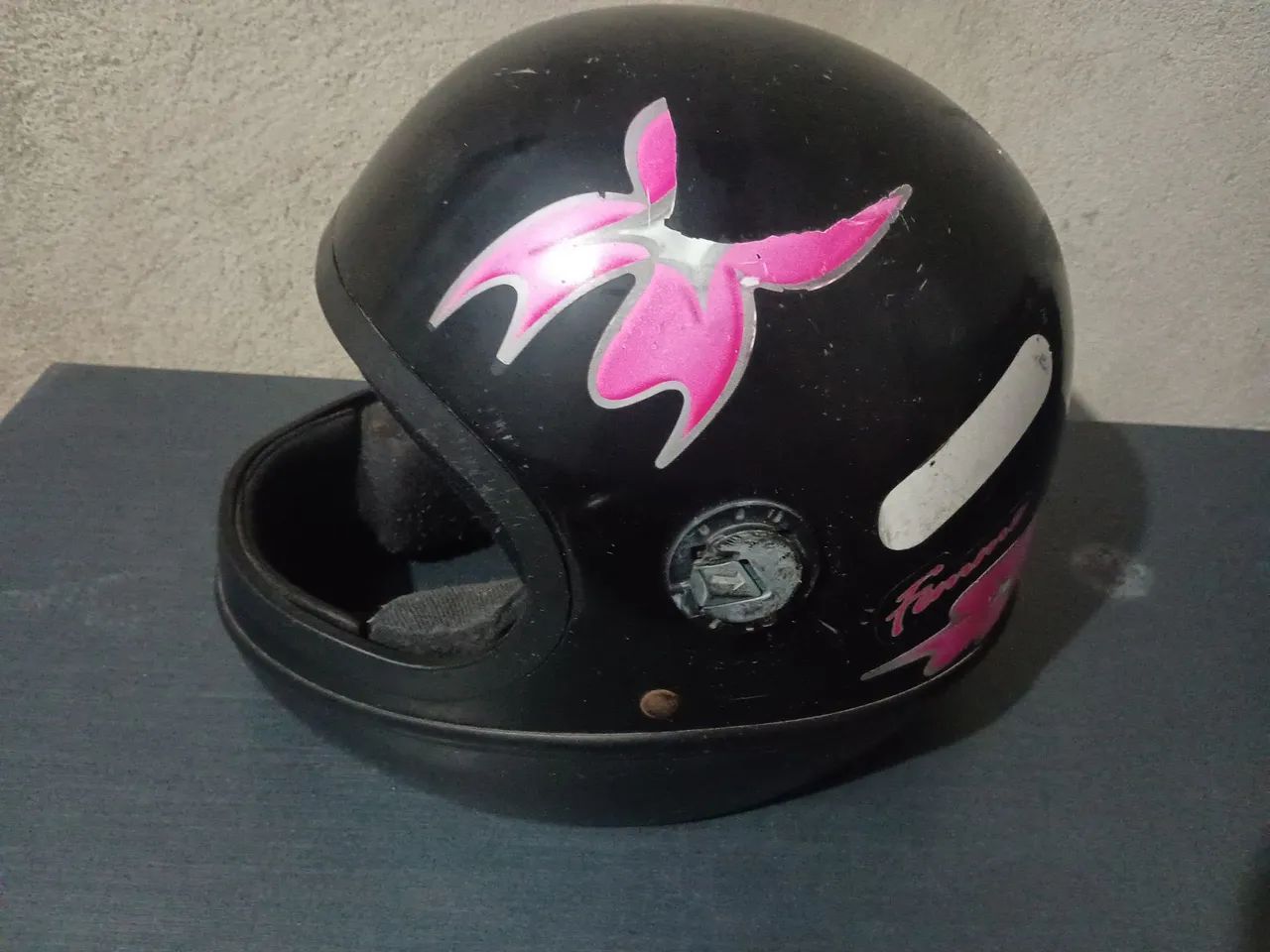 Capacete feminino