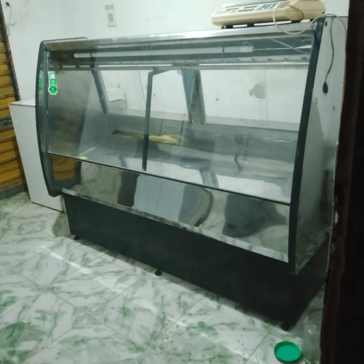 BALCÃO REFRIGERADO CONSERVADO