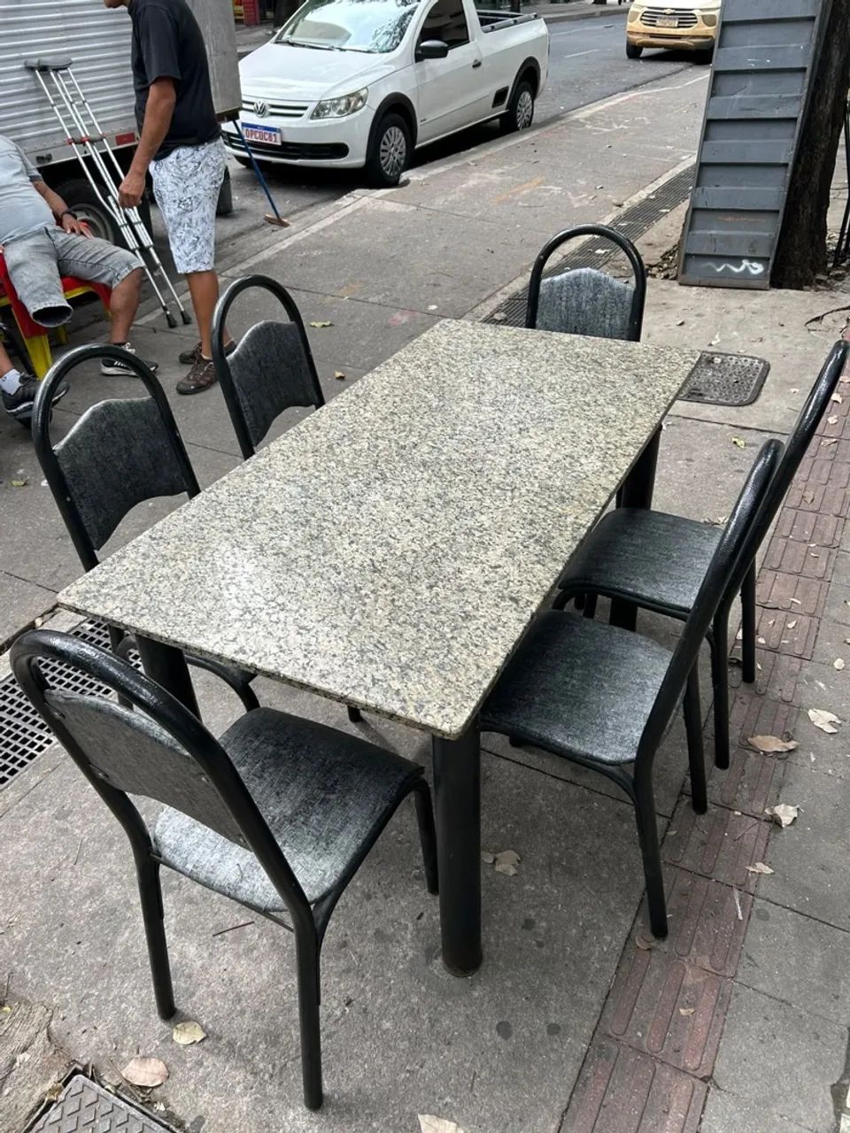 Mesa de Granito 6 cadeiras
