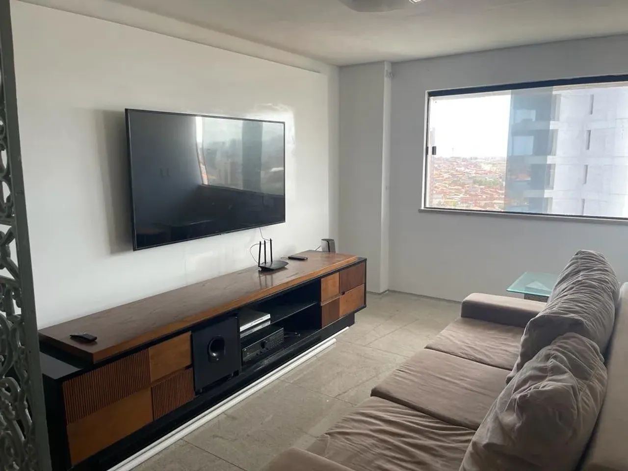 Foto do anúncio de Aluguel Edifício Mondrian Mucuripe Fortaleza apartamento de 117 m2 mobiliado em Mucuripe, Fortaleza