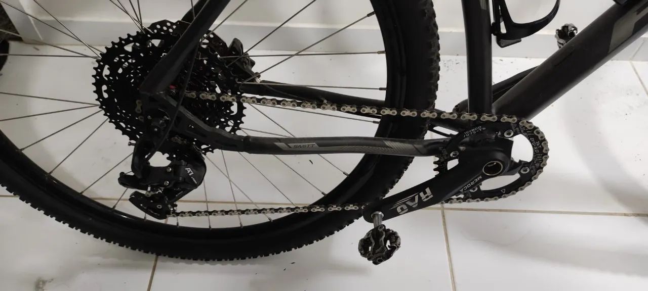 BICICLETA MTB ARO 29 - BONS COMPONENTES  - Foto 3