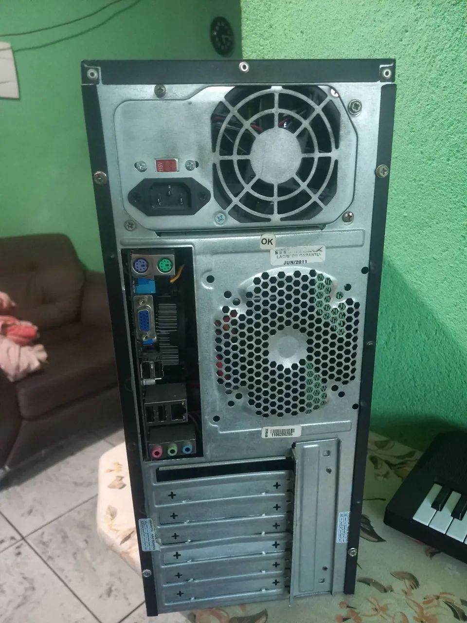 Gabinetes pra retirada de peças - Foto 2