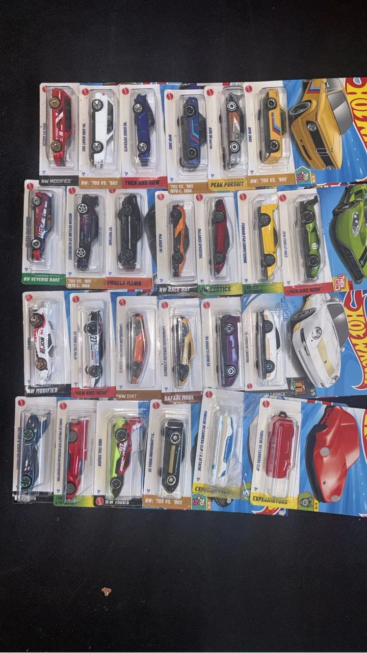 Coleção hot wheels treasure hunt