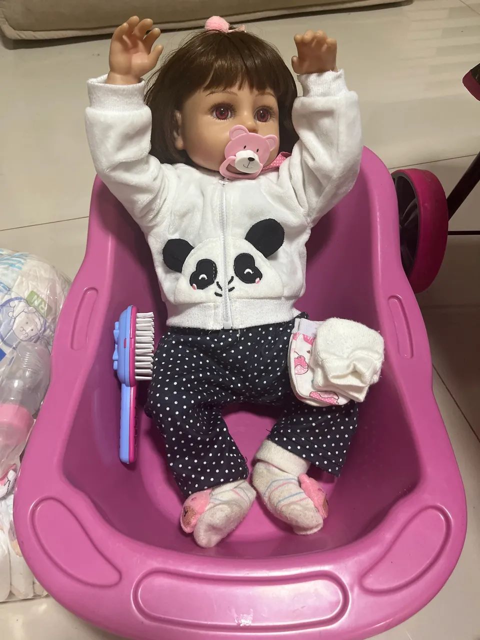 Kit Boneca Reborn com Carrinho, roupas e fraldas *