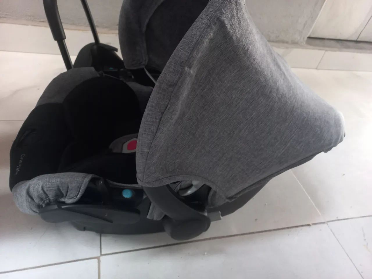 Bebê Conforto Safety 1st One-Safe + Base  - Foto 3