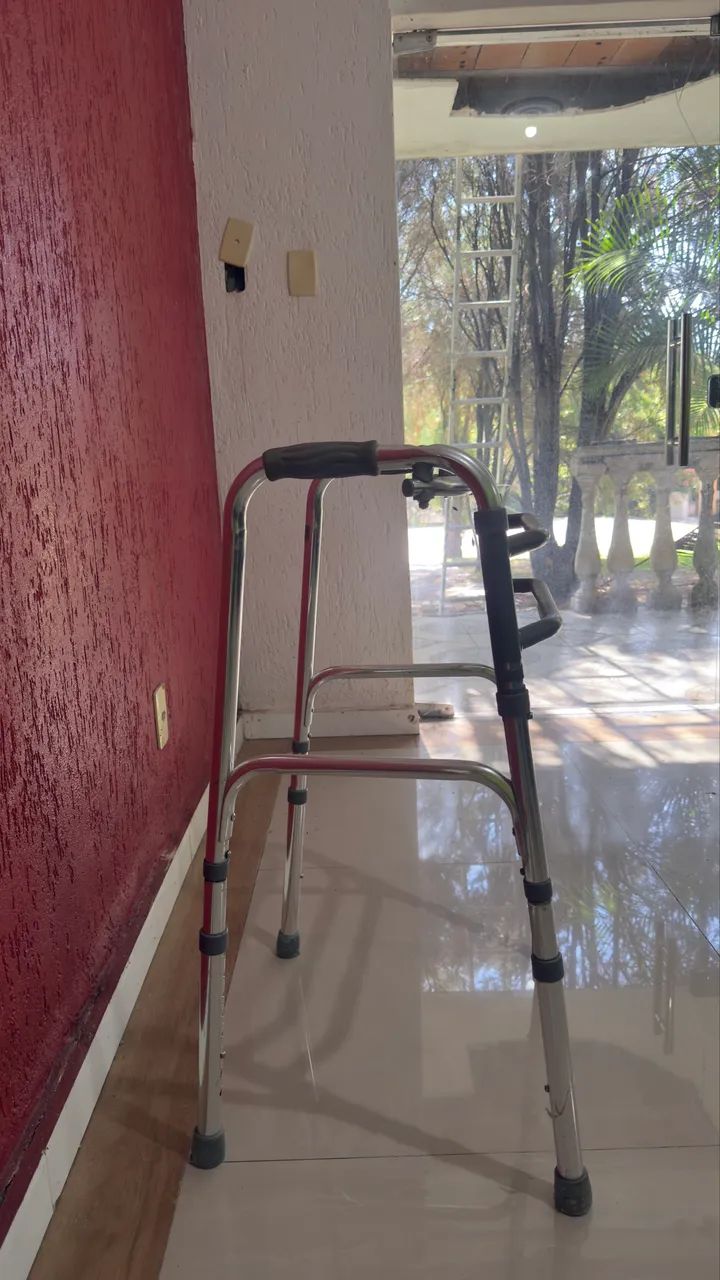 Andador de alumínio  - Foto 3