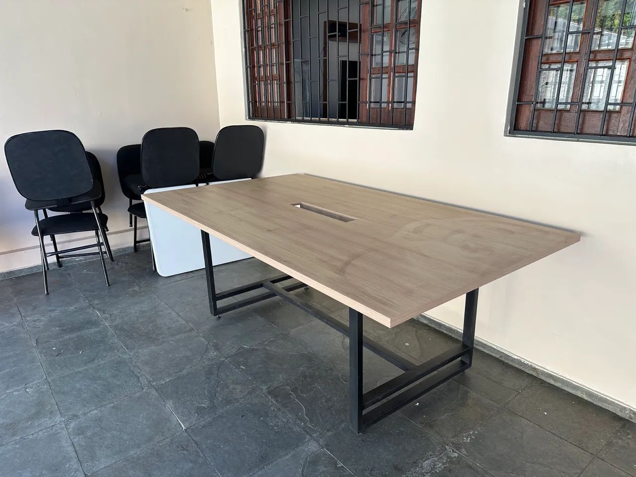 Mesa de reunião ou podcast