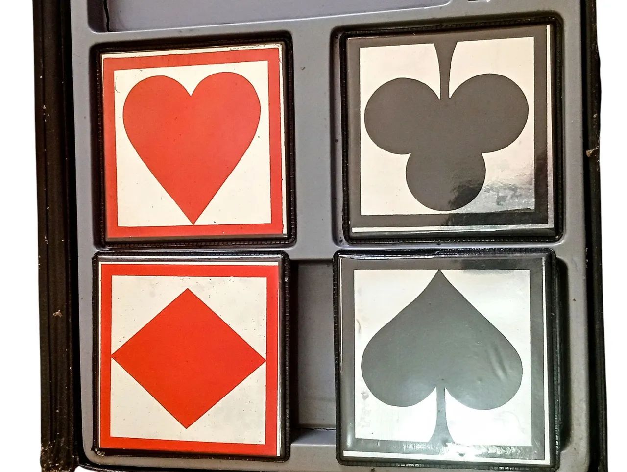 Conjunto antigo de jogos de cartas e dados no estojo original  - Foto 5