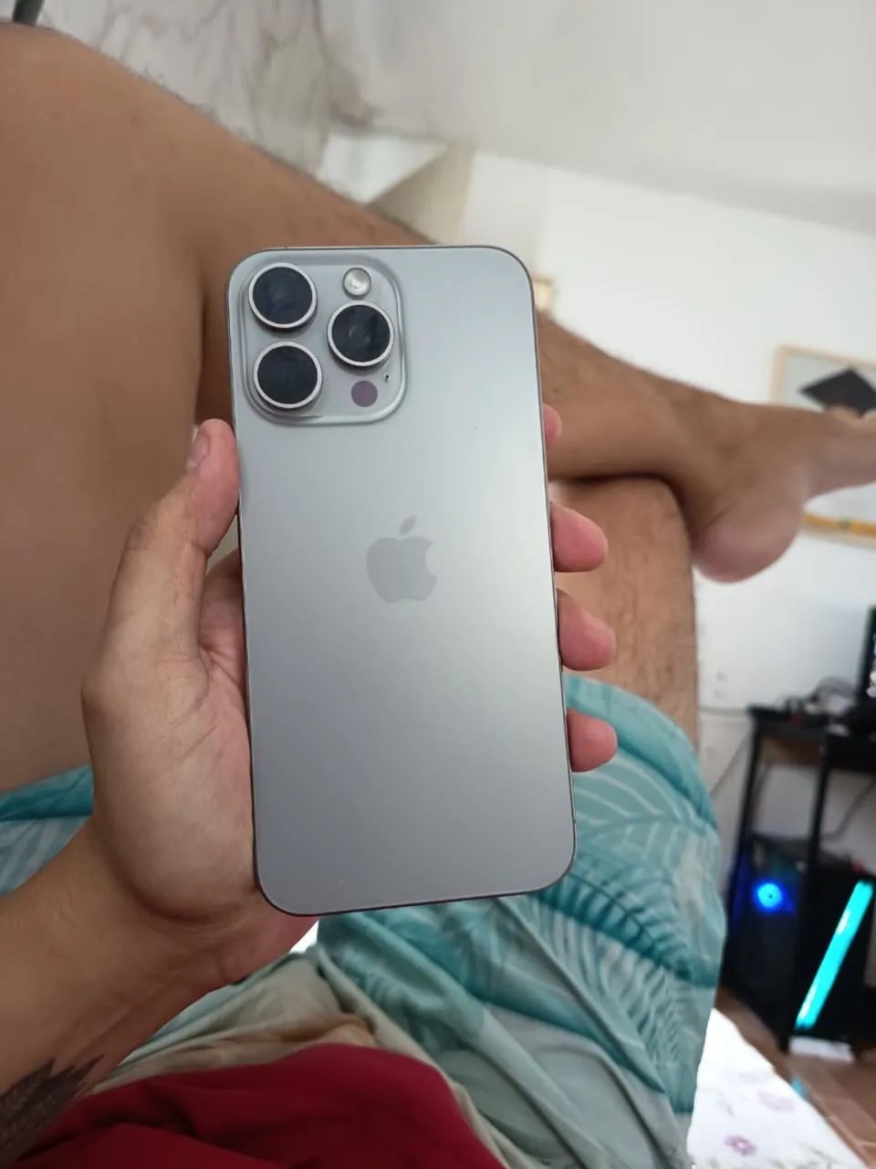 iPhone 15 pro Max - Foto 2