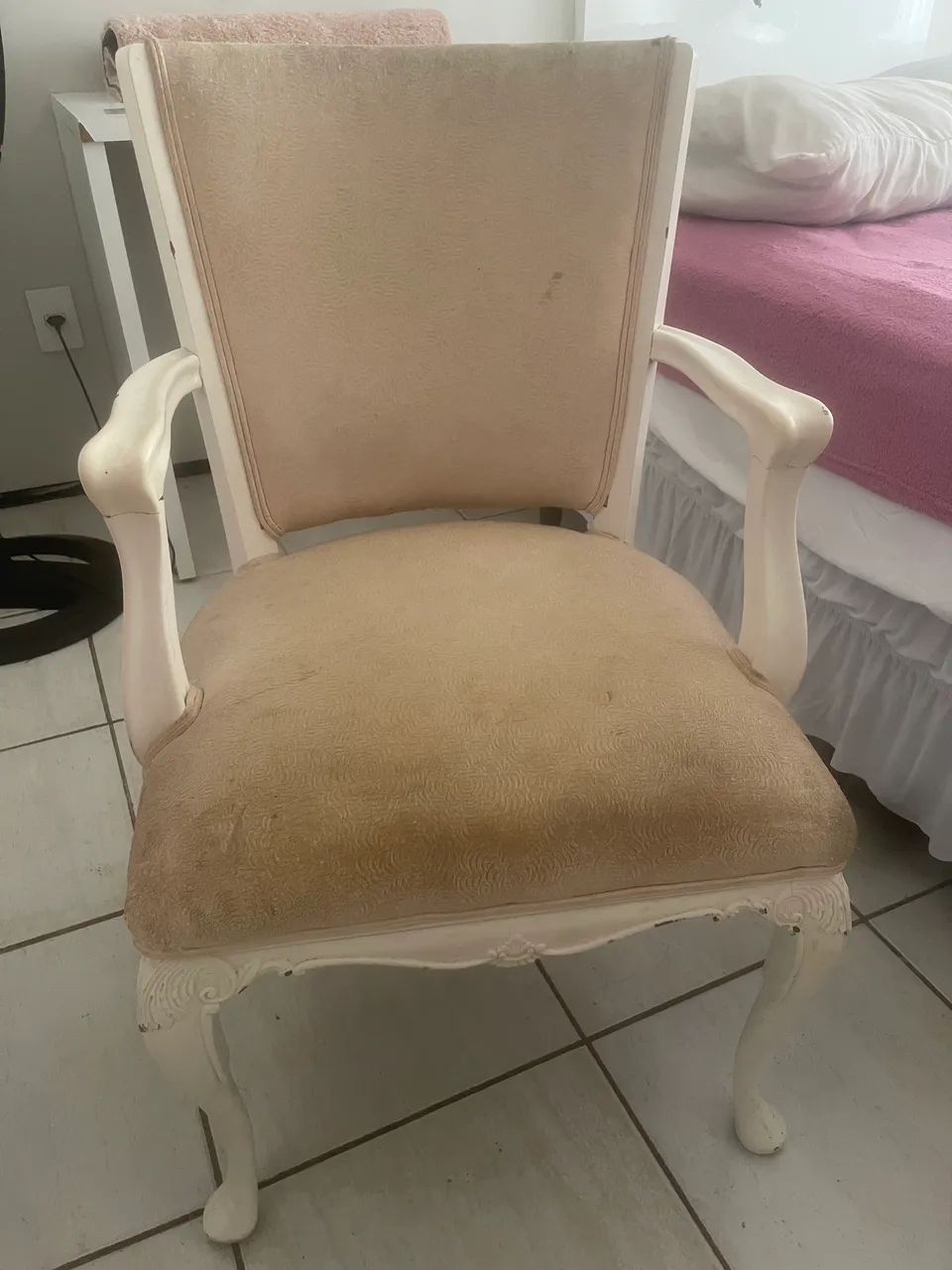 Puff e cadeira colonial  - Foto 2