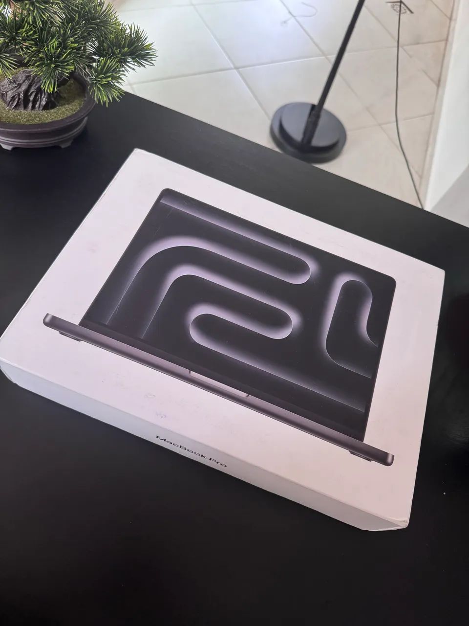 MacBook Pro M5 24/1TB 14? - Silver  - Foto 2