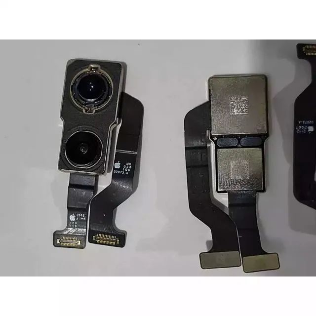 Camera traseira iPhone 11 ORIGINAL RETIRADA - Foto 2