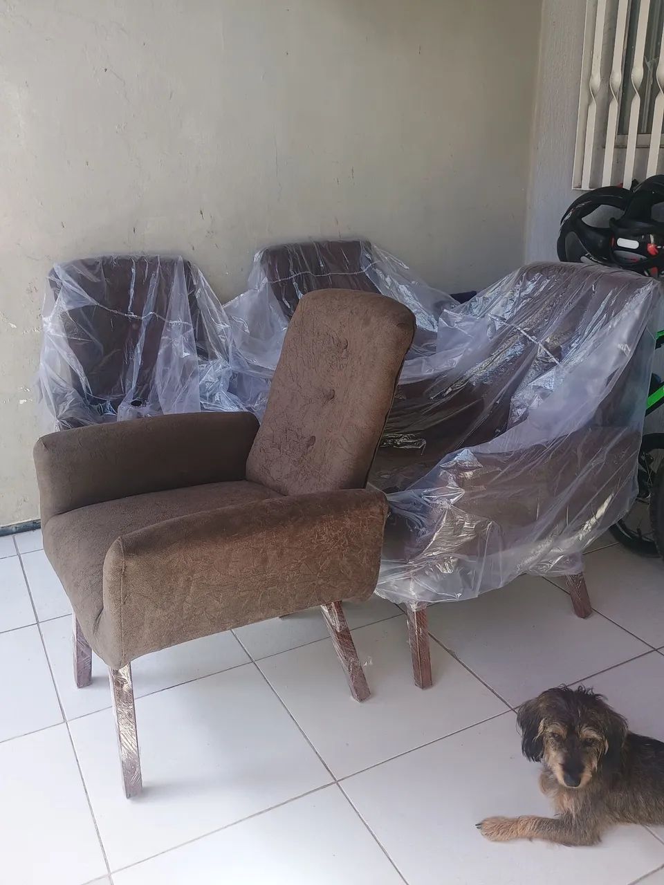 Poltronas só hj $1000 as 4 tudo nova zeradas