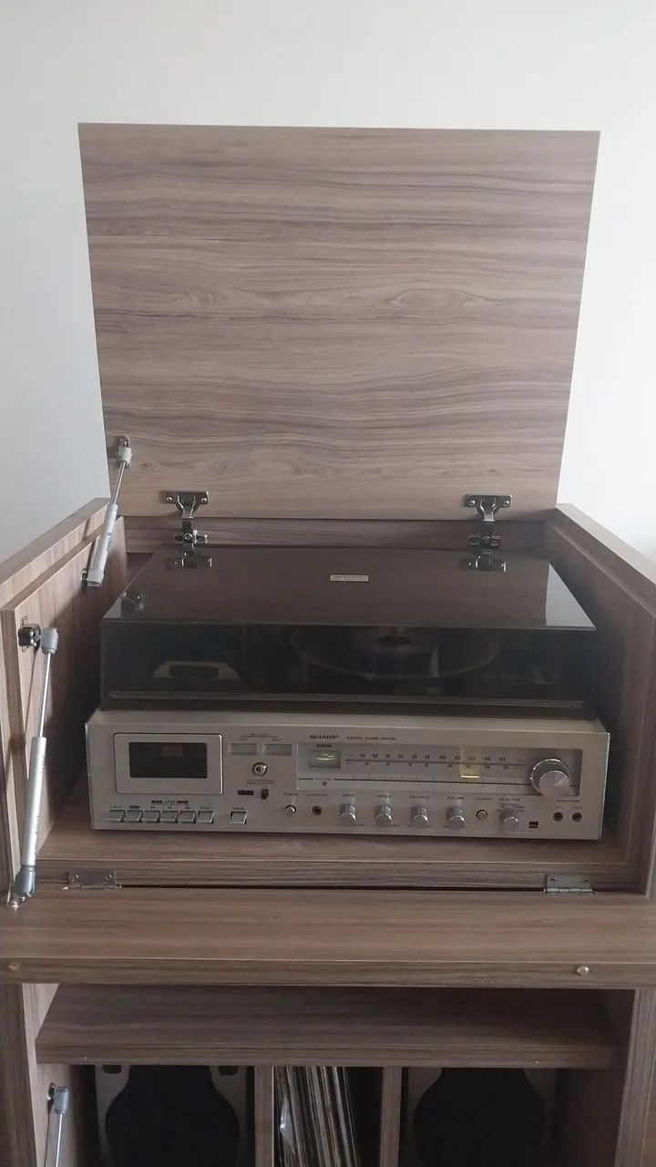 Toca discos vintage SHARP COM ARMÁRIO - Foto 3