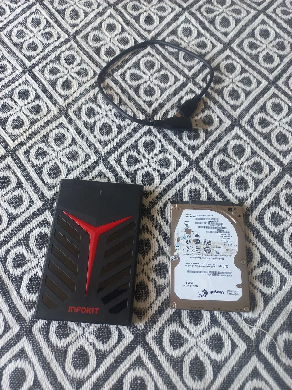 Case de armazenamento externo 
