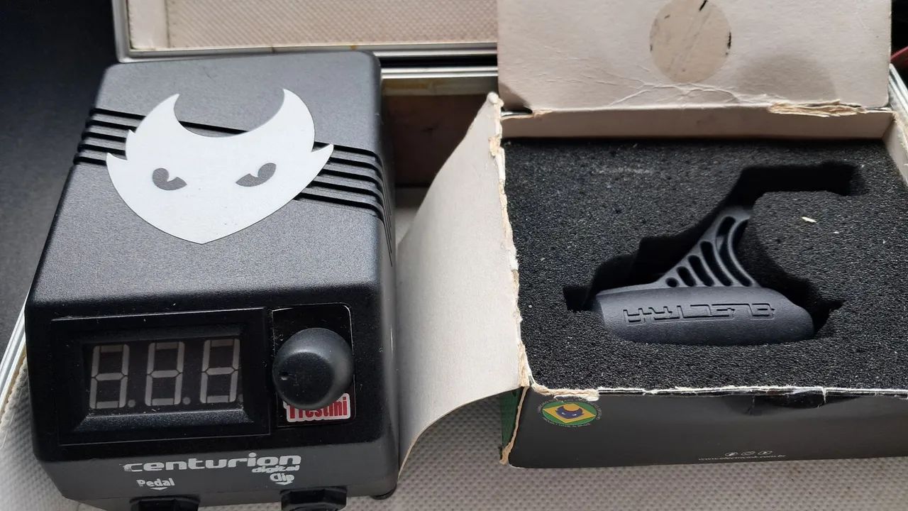 Kit Tatuagem com Máquina Electra pop Fonte pedal e materiais - Foto 2