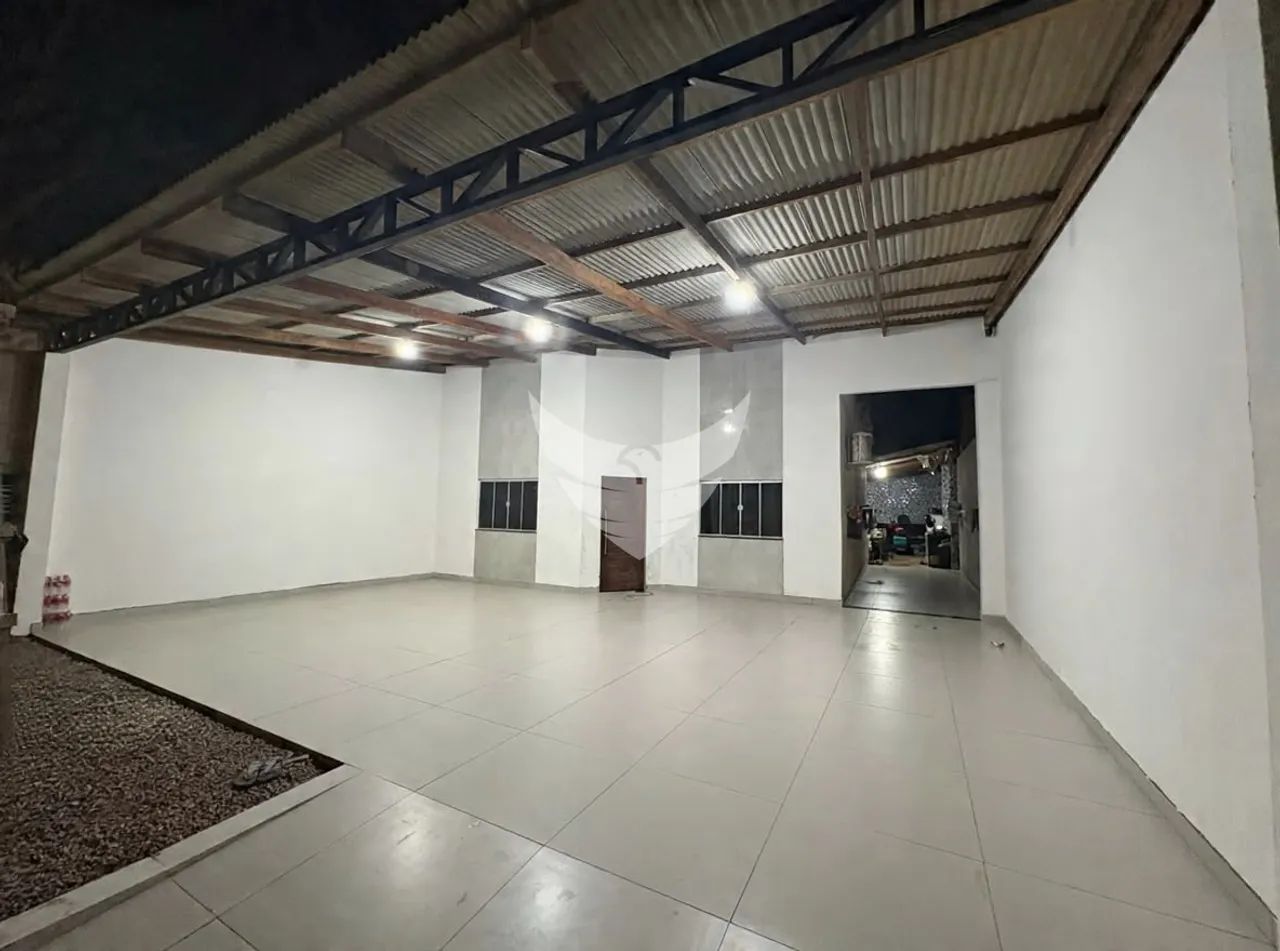 CASA A VENDA 3 QUARTOS NO BAIRRO MARIANA